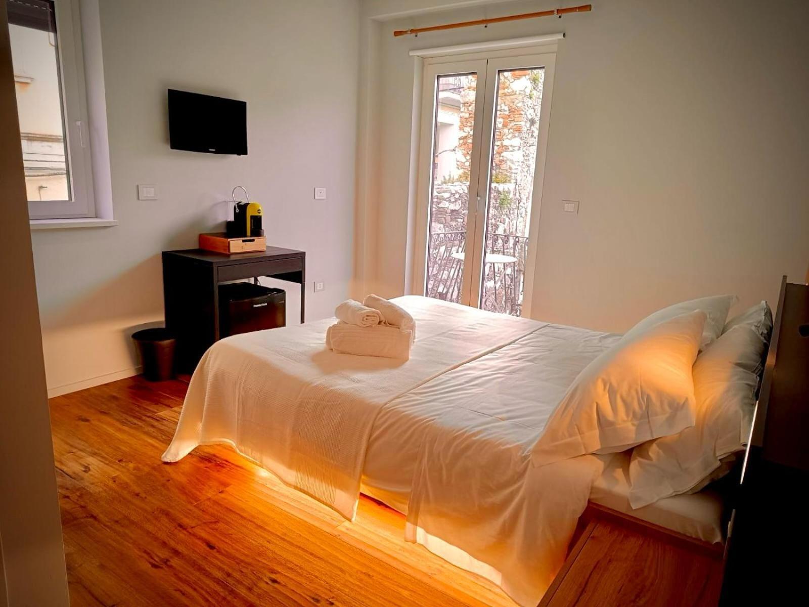 Taormina Boutique Rooms Exterior photo