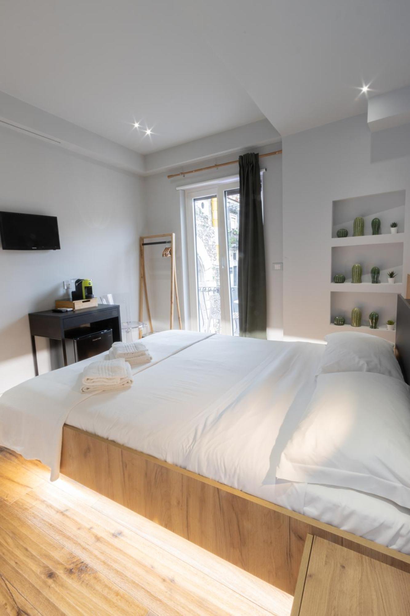 Taormina Boutique Rooms Exterior photo